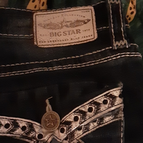 Jeans - Picture 1 of 2